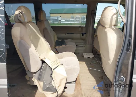 2000 Chevrolet Astro from USA, damaged, VIN 1GNEL19W2YB164206